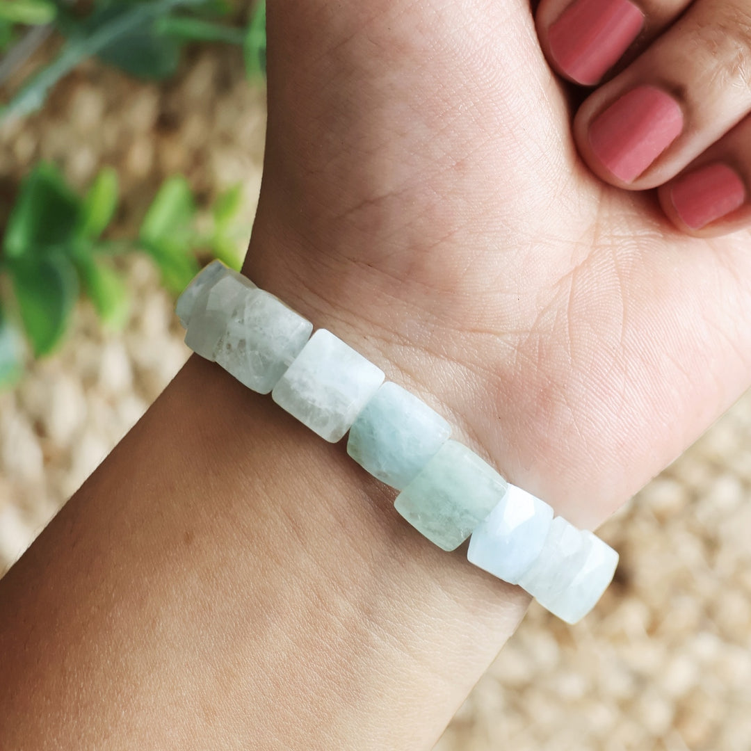 Aquamarine Square Shape Beads Bracelet