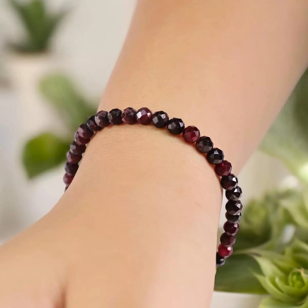 Garnet Bracelet In 4mm Beads Faceted