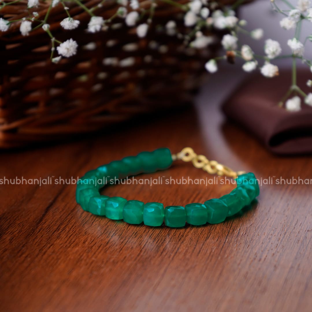 Green Onyx Cube Beads Bracelet