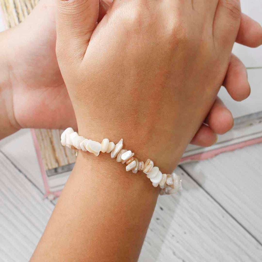 Pearl Chips Stone Elastic Bracelet