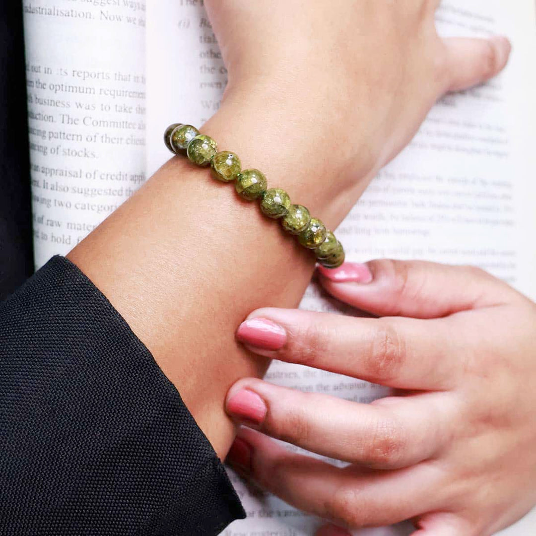 Peridot Bracelet In Round Beads