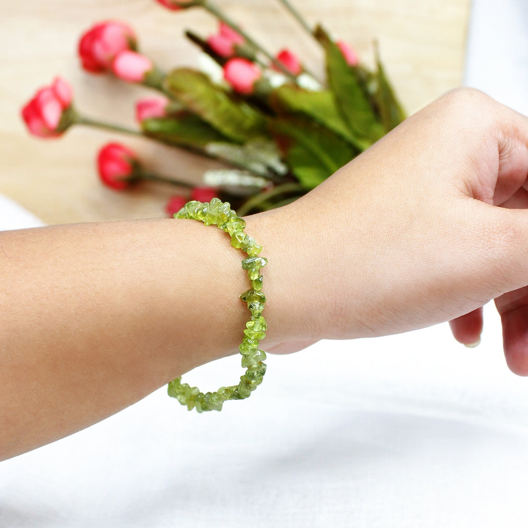 Peridot Chips Elastic Bracelet