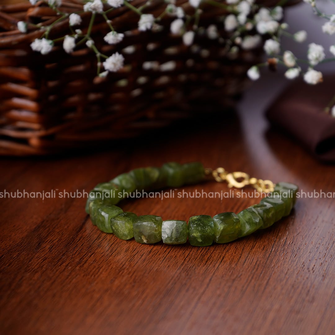 Vesuvianite Cube Beads Bracelet