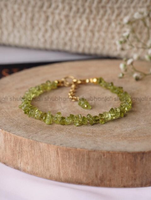 Peridot Crystal Chips Chain Bracelet