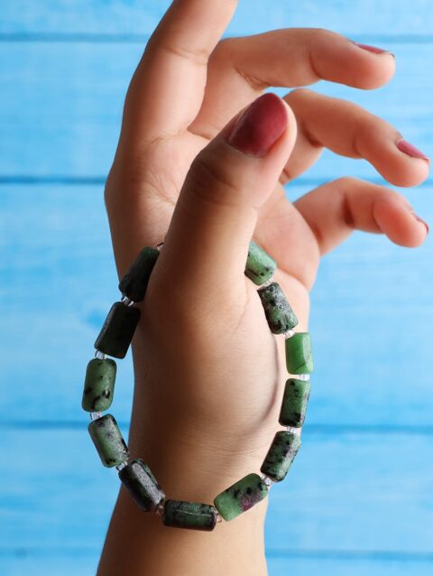 Shop Ruby Zoisite Faceted Tube Beads Stone Bracelet